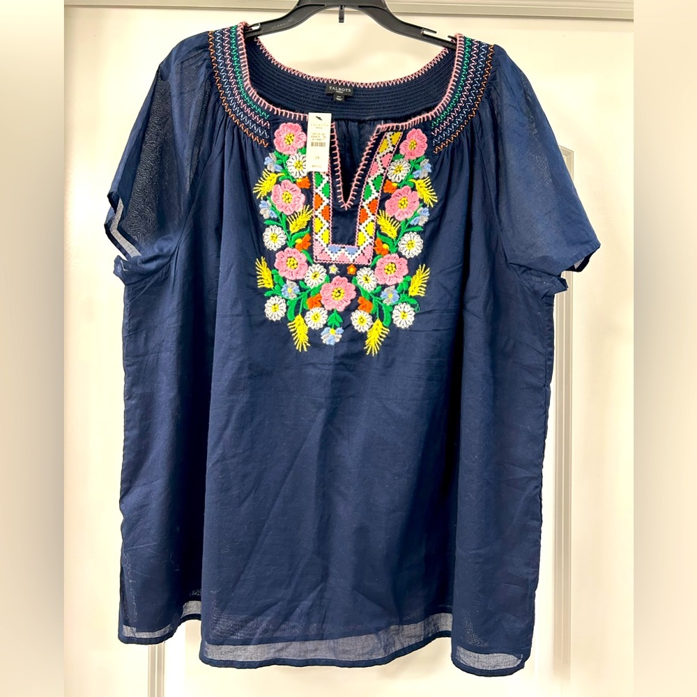 Talbot’s NEW navy Cotton Floral  Embroidered lightweight blouse.